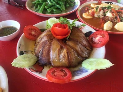 ร้านอาหารชุมชนจีนยูนนาน หมู่บ้านสันติชล