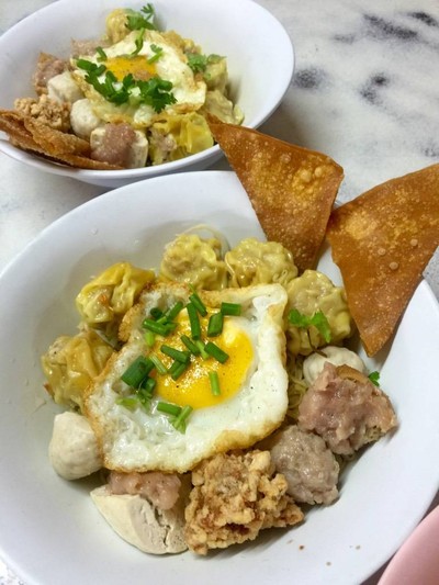 ก๋วยเตี๋ยวแคะ สี่พระยา (ก๋วยเตี๋ยวแคะสี่พระยา) เจริญกรุง - ถนนตก - หัวลำโพง ก๋วยเตี๋ยวแคะ สี่พระยา (ก๋วยเตี๋ยวแคะสี่พระยา) เจริญกรุง - ถนนตก - หัวลำโพง