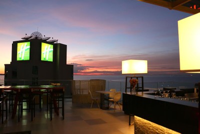 Executive Club Terrace @ Holiday Inn Pattaya