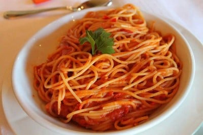 spagetti tomatoเมนูมังสวิรัติ