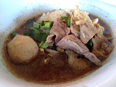 ก๋วยเตี๋ยวเรือสองพี่น้อง