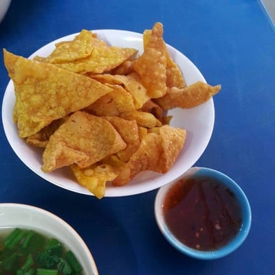ก๋วยเตี๋ยวไข่ต้มยำโบราณ บ้านเกาะ (สูตรราชบุรี)