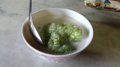 ขนมหวานเจ๊น้อย ตลาดสามชุก
