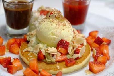 FLUFF Pancake Cafe (แพนเค้ก คาเฟ่ ฟลัฟ) สยามพารากอน FLUFF Pancake Cafe (แพนเค้ก คาเฟ่ ฟลัฟ) สยามพารากอน