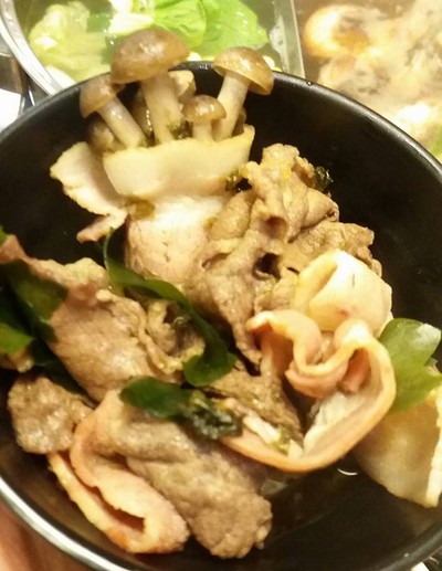 อาหาร หรือ เครื่องดื่ม