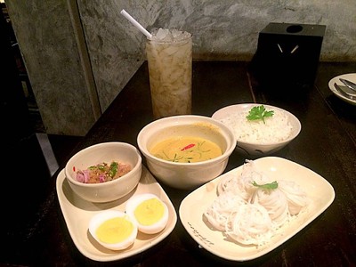 ขนมจีนบางกอก ขนมจีนบางกอก กาญจนาฯ3 (บางบอน)