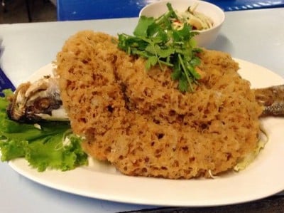 ใยบัวข้าวต้มโต้รุ่ง (YAI BUA KHAO TOM TO RUNG RESTAURANT) ใยบัวข้าวต้มโต้รุ่ง (YAI BUA KHAO TOM TO RUNG RESTAURANT)
