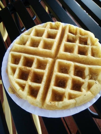 วาฟเฟิลนมสด