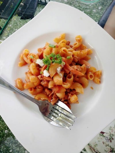 ผัดมักกะโรนีไก่ 49฿