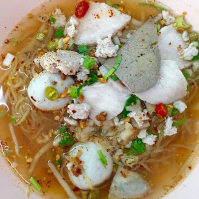 คุณติ๋มก๋วยเตี๋ยวหมูทรงเครื่อง สูตรโบราณ (KHUN TIM MU SONGKHRUEANG SUT BORAN NOODLE) คุณติ๋มก๋วยเตี๋ยวหมูทรงเครื่อง สูตรโบราณ (KHUN TIM MU SONGKHRUEANG SUT BORAN NOODLE)