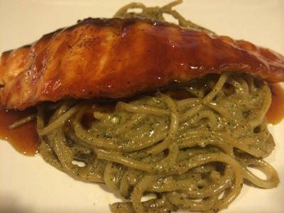 สปาเก็ตตี้เพสโต้+แซลม่อนเทริยากิ