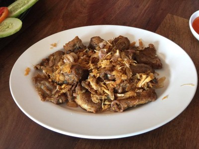 เชียงใหม่ลาบอันประเสริฐ