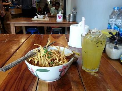 ข้าวซอยไก่