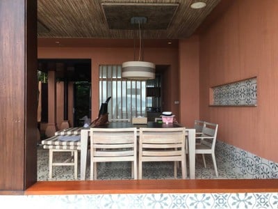 Baba Pool club โรงแรม SRI PANWA