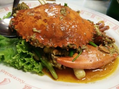 ปูผัดผงกะหรี่.. มีไซส์เดียว เล็กไปหน่อย.. แต่รสชาติโอนะ..