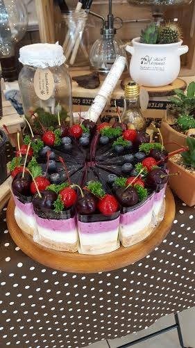 Borbaimai Pattaya Cafe & Bistro พัทยา