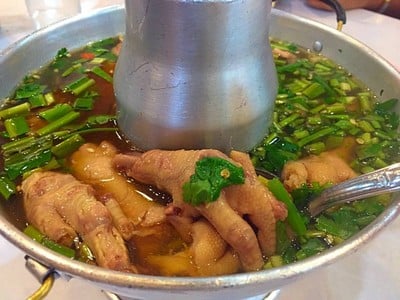 ข้าวต้มอ้วนผอม ข้างกระทรวงสาธารณสุข