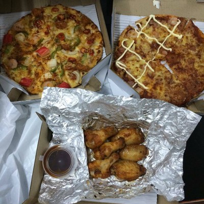 Pizza, ไก่นิวออรีน