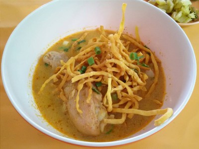 ข้าวซอยไก่ 40.-