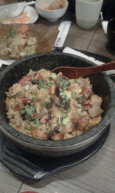 ข้าวผัดปลาไหล