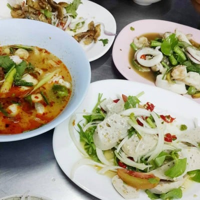 เมนูของร้าน ข้าวต้มบางปะกง สาขา 1 (ชลชาย)
