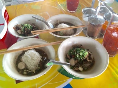 เมนูของร้าน ก๋วยเตี๋ยวเรือรังสิต