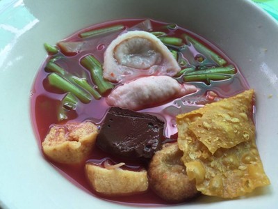 เส้นใหญ่เย็นตาโฟ