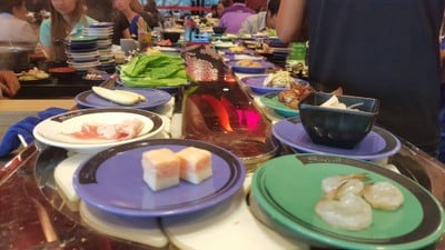 อาหาร หรือ เครื่องดื่ม