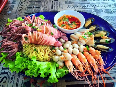 ก๋วยเตี๋ยวผู้พัน (Puupan Noodle) ก๋วยเตี๋ยวผู้พัน (Puupan Noodle)