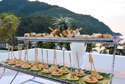 ซันเซ็ท บีช เดอะราชา