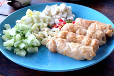 แหนมเนือง