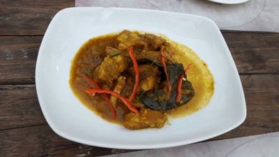 แกงคั่วกระดูกหมู