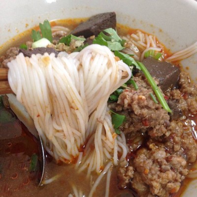 น้ำเงี้ยว ป้าสุข