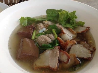 ต้มเลือกหมู