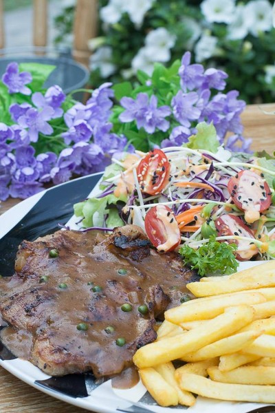 ข้าวซอยหมูคุโรบุตะ