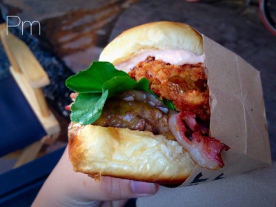 เมนูของร้าน Mother Trucker Burger