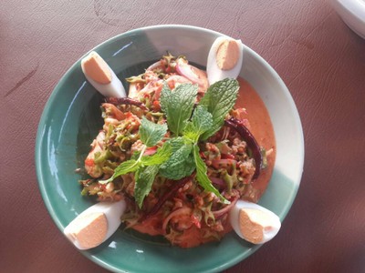 ร้านอาหารแพริมบึง (PHEA RIM BUENG RESTAURANT) ร้านอาหารแพริมบึง (PHEA RIM BUENG RESTAURANT)