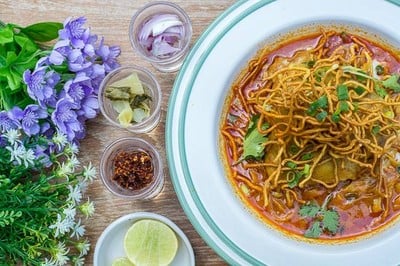 ข้าวซอยไก่