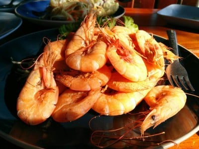 เจ้ดำ.. เชียร์ กุ้งโอตั้ก!?  มันคือไร?  เนื้อกรอบแน่นดี.. แต่ไม่ค่อยหวาน