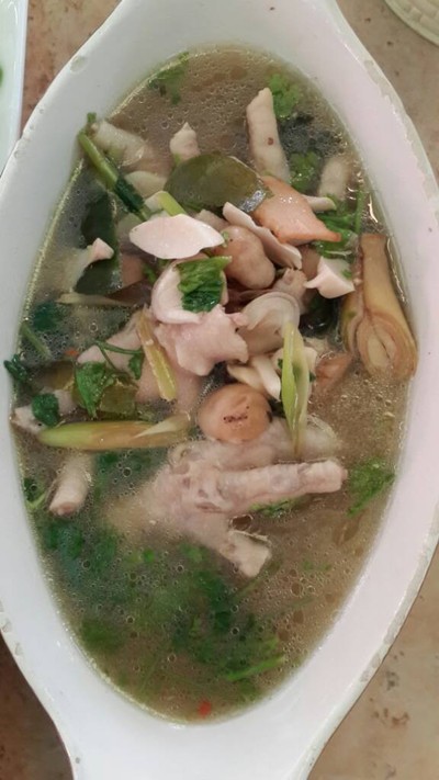 อาหาร หรือ เครื่องดื่ม