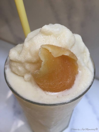 Khun Chaang (Mango sticky rice smoothies)