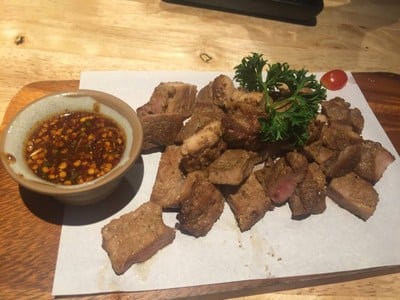 หมูย่างจิ้มแจ่ว