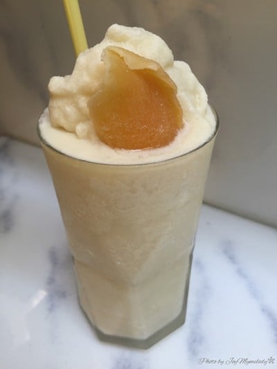 Khun Chaang (Mango sticky rice smoothies)