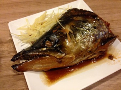 หัวปลาแซลมอนต้มซีอิ้ว