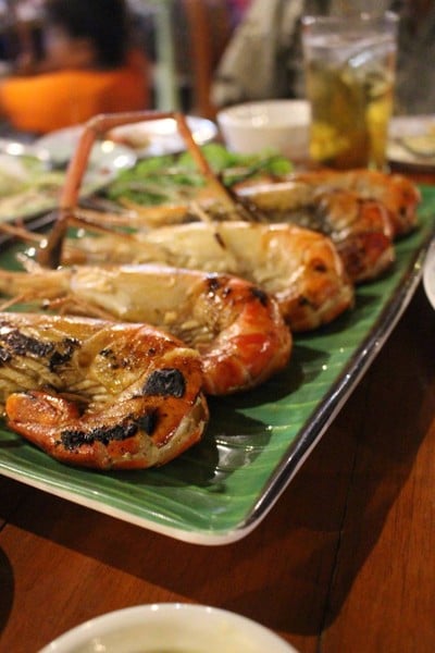 กุ้งแม่น้ำเผา ๕ ตัว โล