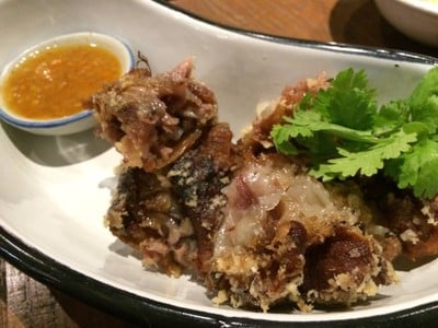 Err Urban Rustic Thai (เออ) Err Urban Rustic Thai (เออ)