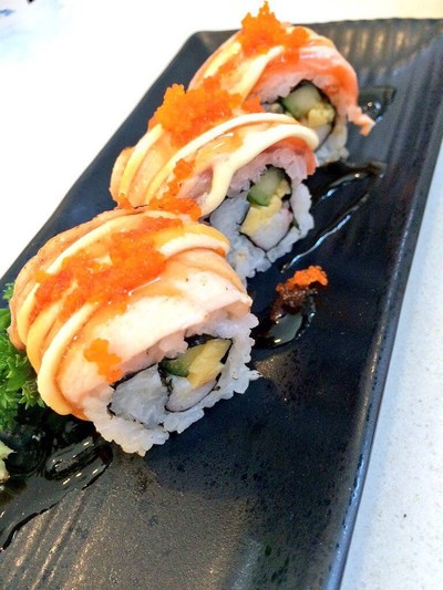 แซลม่อนโรล