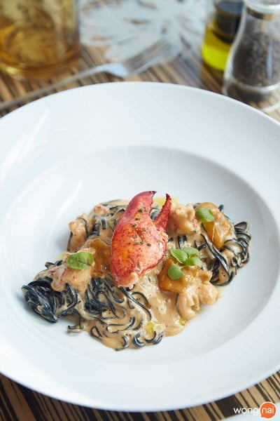 La Tavola โรงแรมเรเนซองซ์ กรุงเทพฯ ราชประสงค์