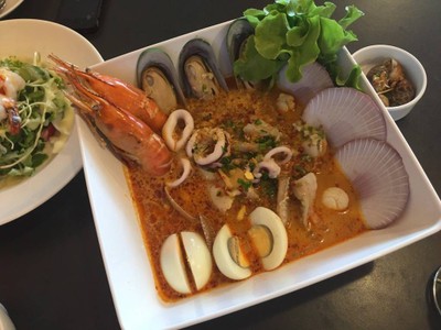 เมนูของร้าน อั๊ยย่ะ ก๋วยเตี๋ยวปูและซีฟู้ด 2