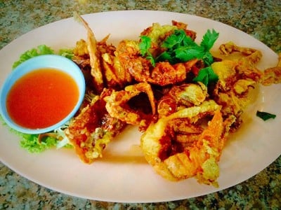 ปูนิ่มทอดกระเทียม